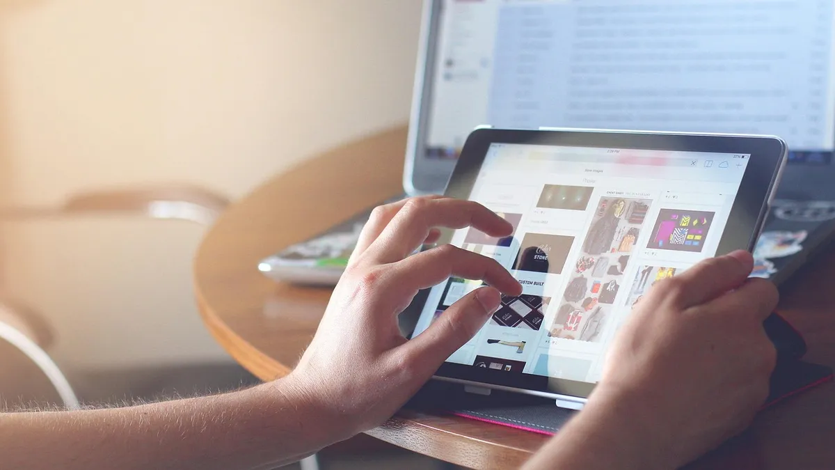 how is email encrypted in article illustration one